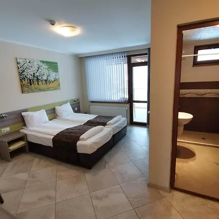 пролет Guest house