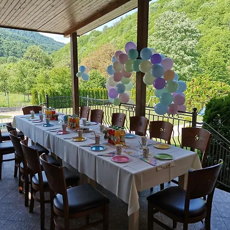 Guest house пролет *