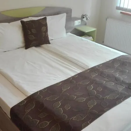 пролет Guest house *